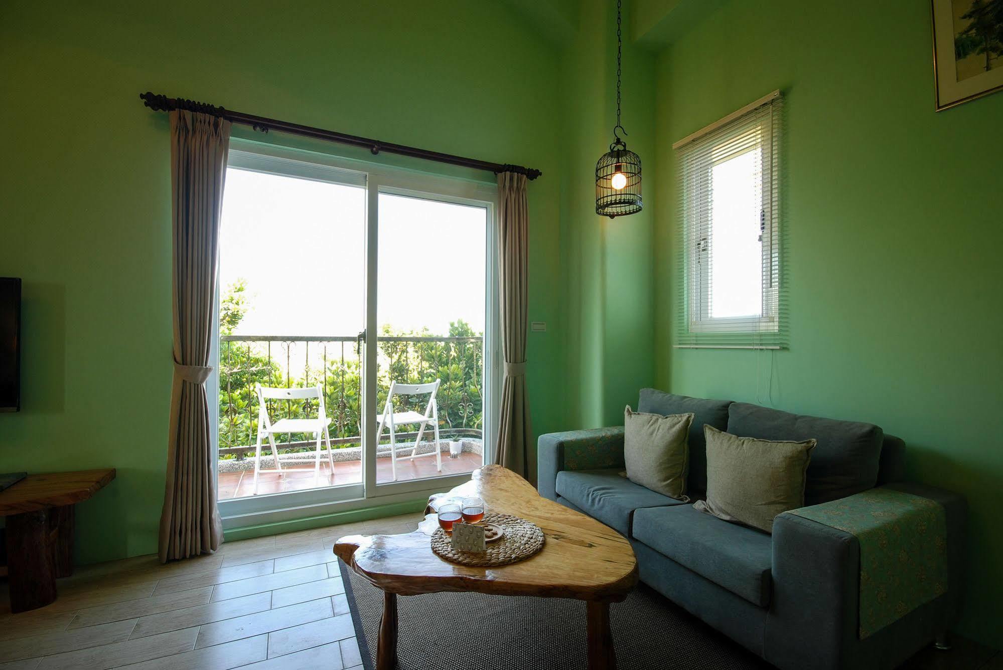 Bonjour Bebe Bed & Breakfast Hengchun Exterior photo