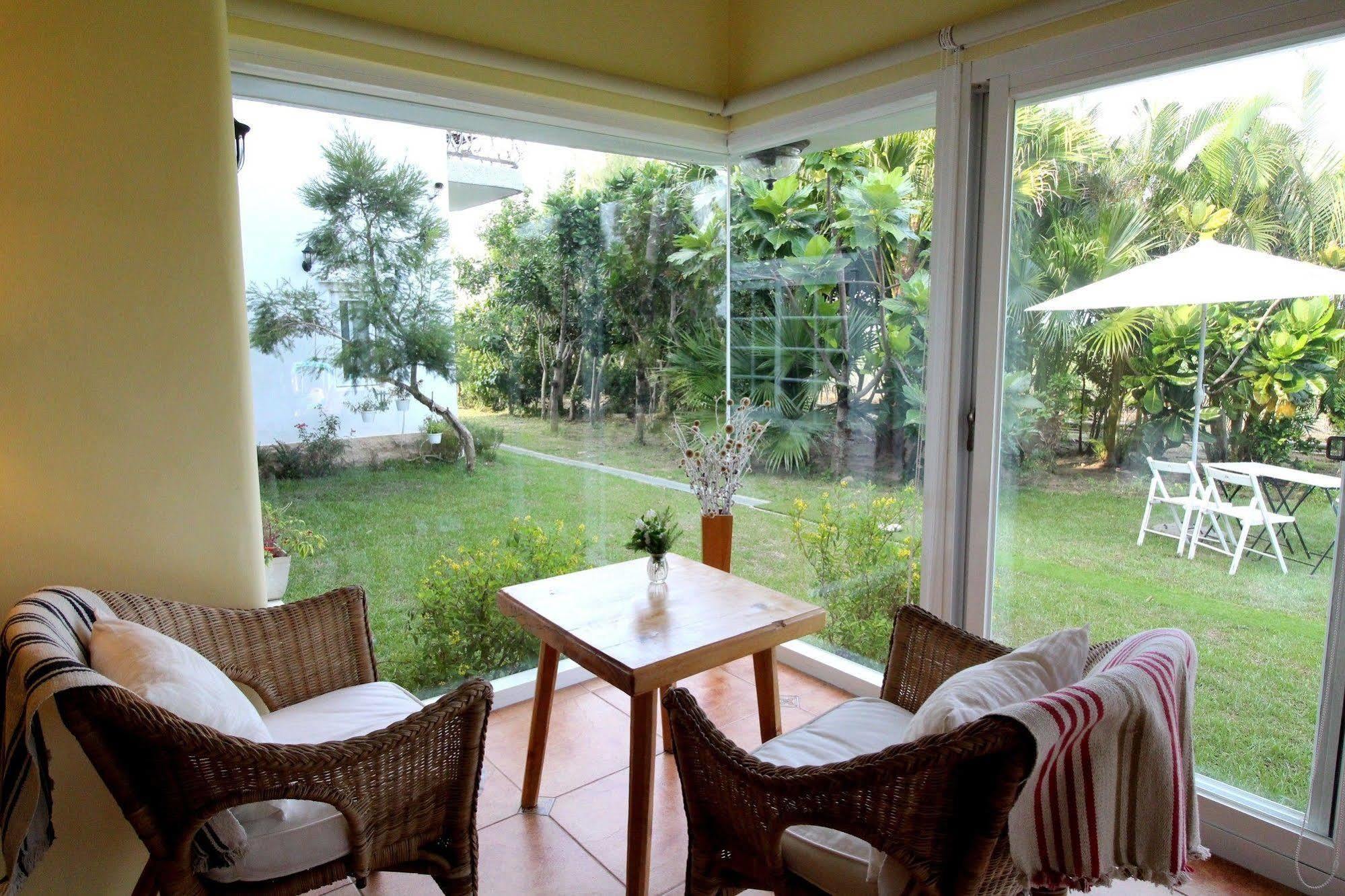 Bonjour Bebe Bed & Breakfast Hengchun Exterior photo