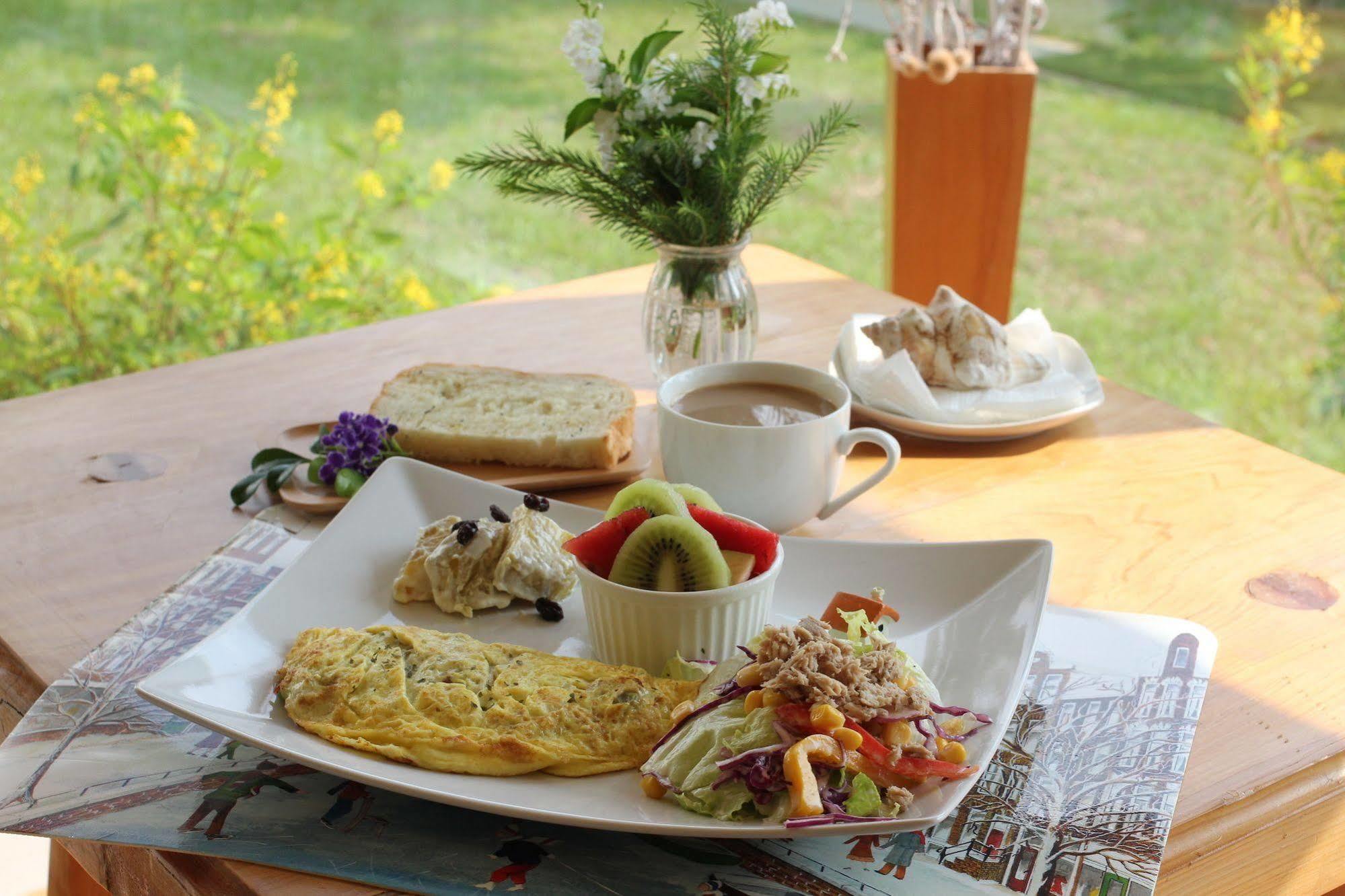 Bonjour Bebe Bed & Breakfast Hengchun Exterior photo